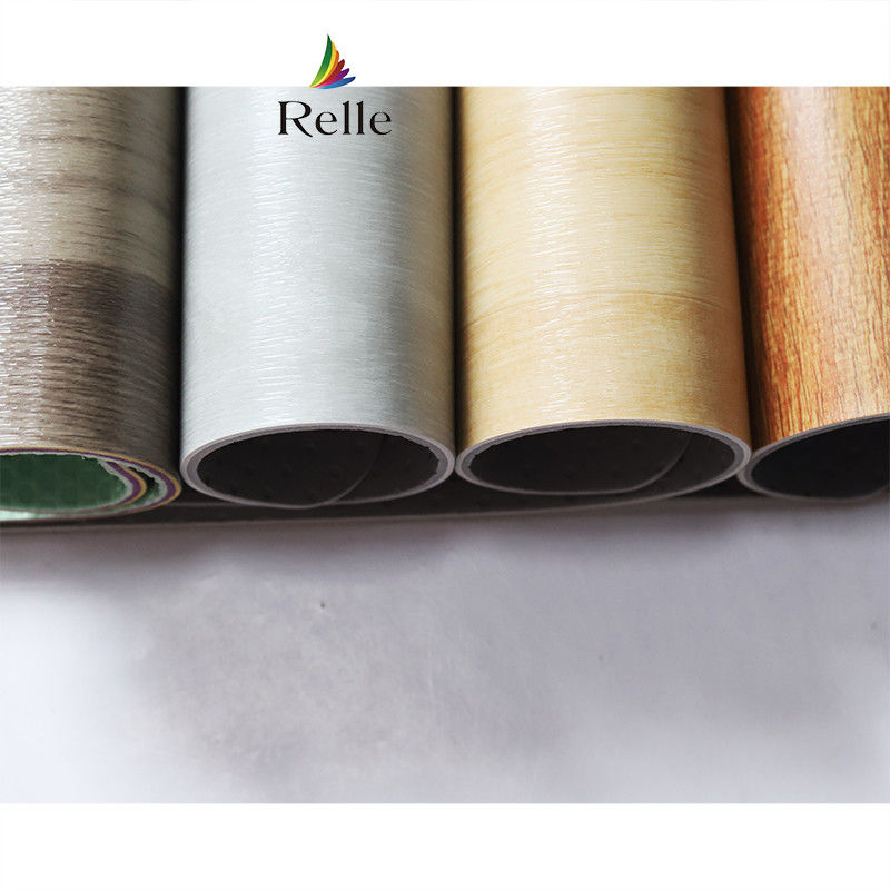 UV Coating Relle 4.5 มิลลิเมตร ฟองไร้เสียง สนามบาสเก็ตบอลพลาสติก ไม้ วินิล พีวีซี พื้นผ้าครอบ