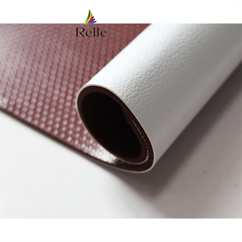 แผ่นพัดลวดพื้นสนามแบดมินตันแบบสังเคราะห์สีเขียวภายในห้องด้วย PVC และหินปูน โดย Relle