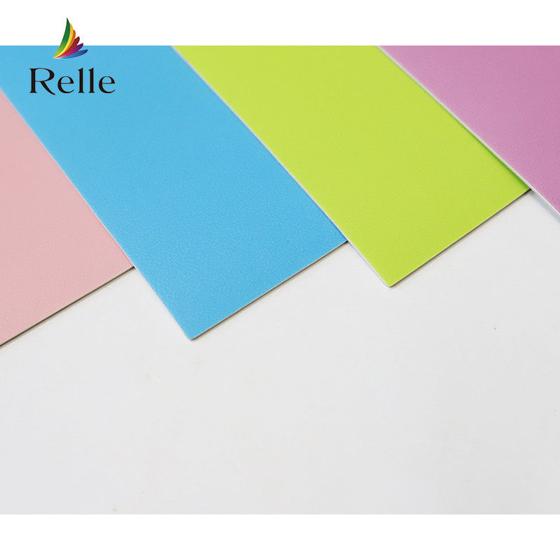 Relle ความปลอดภัย โรงเรียนอนุบาลพื้น PVC สีพื้นไวนิลสําหรับมากกว่า 600 ชนิด