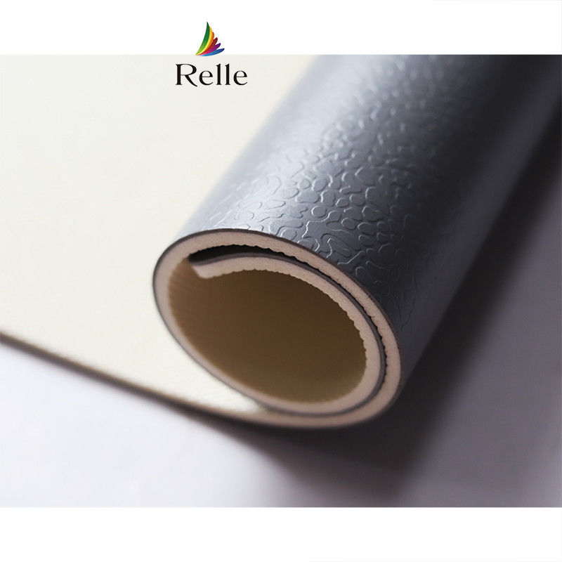 600 ตัวเลือกสี Relle PVC ฟุตซอล โรลล์พื้นกับการออกแบบเนื้อเยื่อกรีด