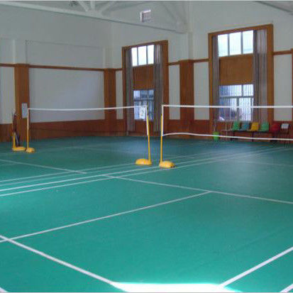 สีเขียว แบดมินตัน คอร์ท สปอร์ต พื้น Mat Roll in Relle วัสดุ PVC สินเชื่อมสําหรับกีฬา