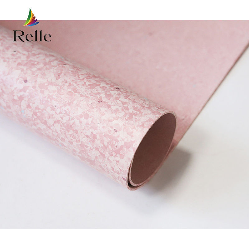 โมเดิร์น Indoor พลาสติก พื้นไม้ Roll กับ PUR การเคลือบที่ให้บริการโดยและ 2-4mm ความหนา