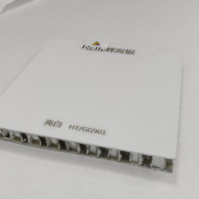 แผ่นผงผงผึ้งอัลลูคอร์อลูมิเนียม 4x8 สําหรับการใช้ในการสร้างเรือ